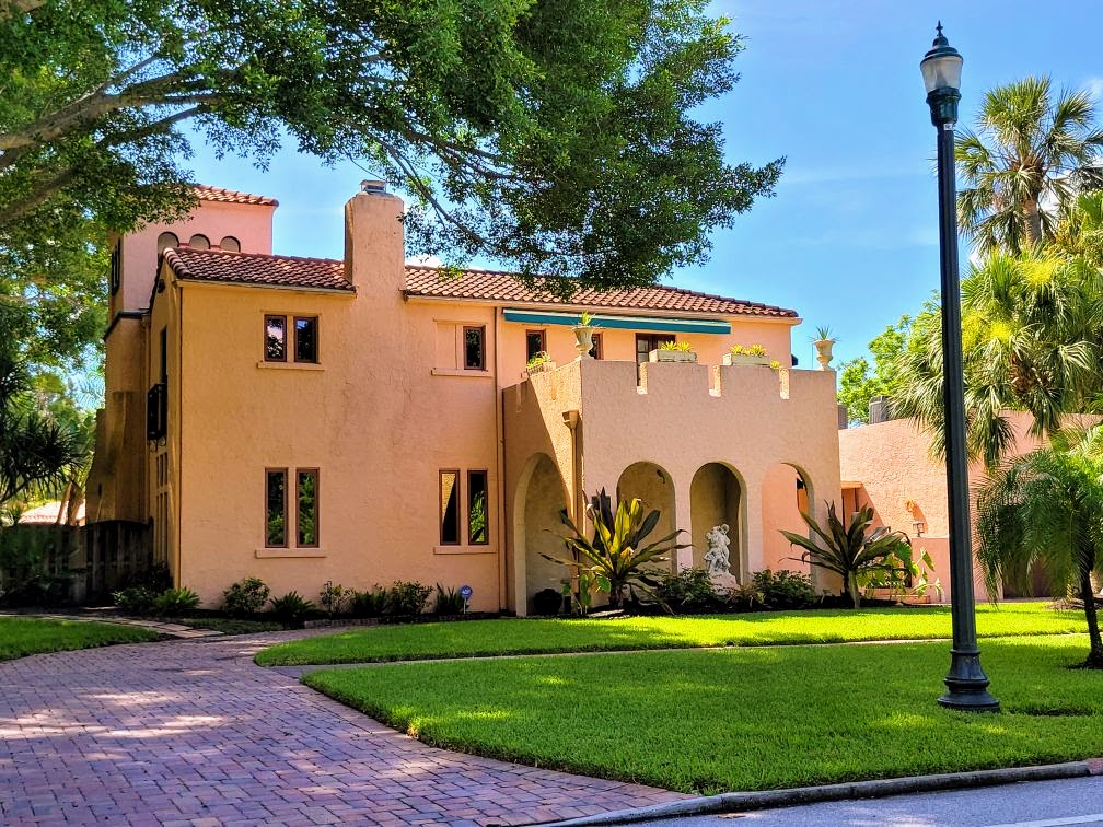 Mediterranean Revival exterior of the Frank and Matilda Binz House in Sarasota, Florida